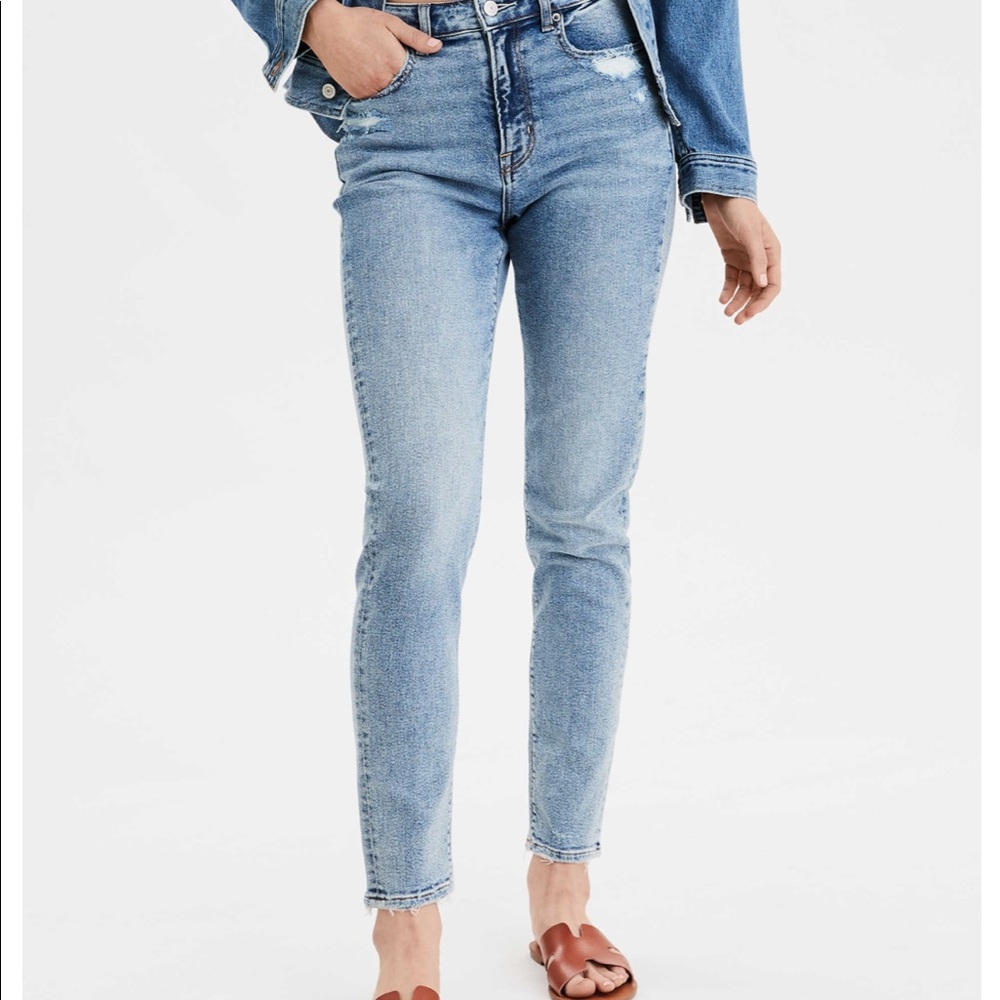 American Eagle Stretch Mom Jeans